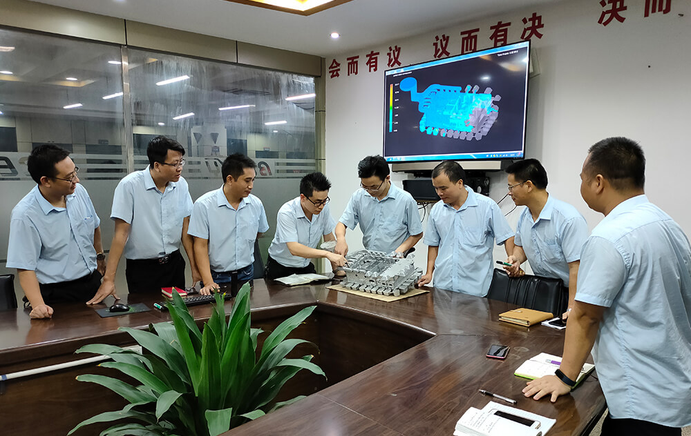 通過(guò)不斷實(shí)踐探索，完善改良設計理論與設計思維， 在壓鑄模具研發(fā)領(lǐng)域形成了強大的競爭力。